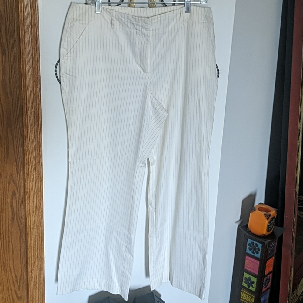 New York & Co Pinstripe Dress Pants (16P)
